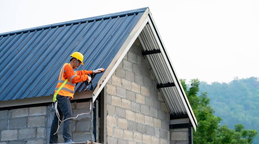 Professional residential roofers in Clifford, MI